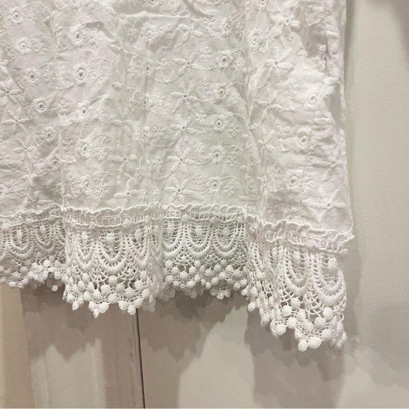 FRIME eyelet embroidered top large white - Picture 2 of 4
